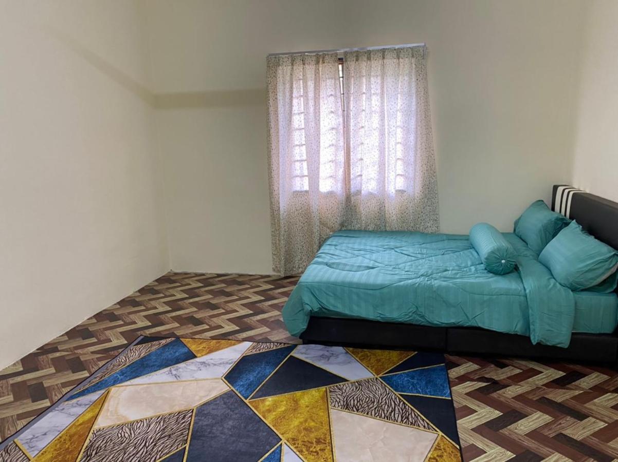 Homestay Sri Jasmine Kajang Exterior photo